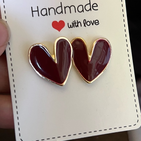 Handmade Elegant Red and Gold Heart Earrings - Picture 4 of 4